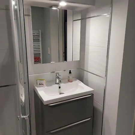 Maison Familiale Centre Avec Parking Villa *